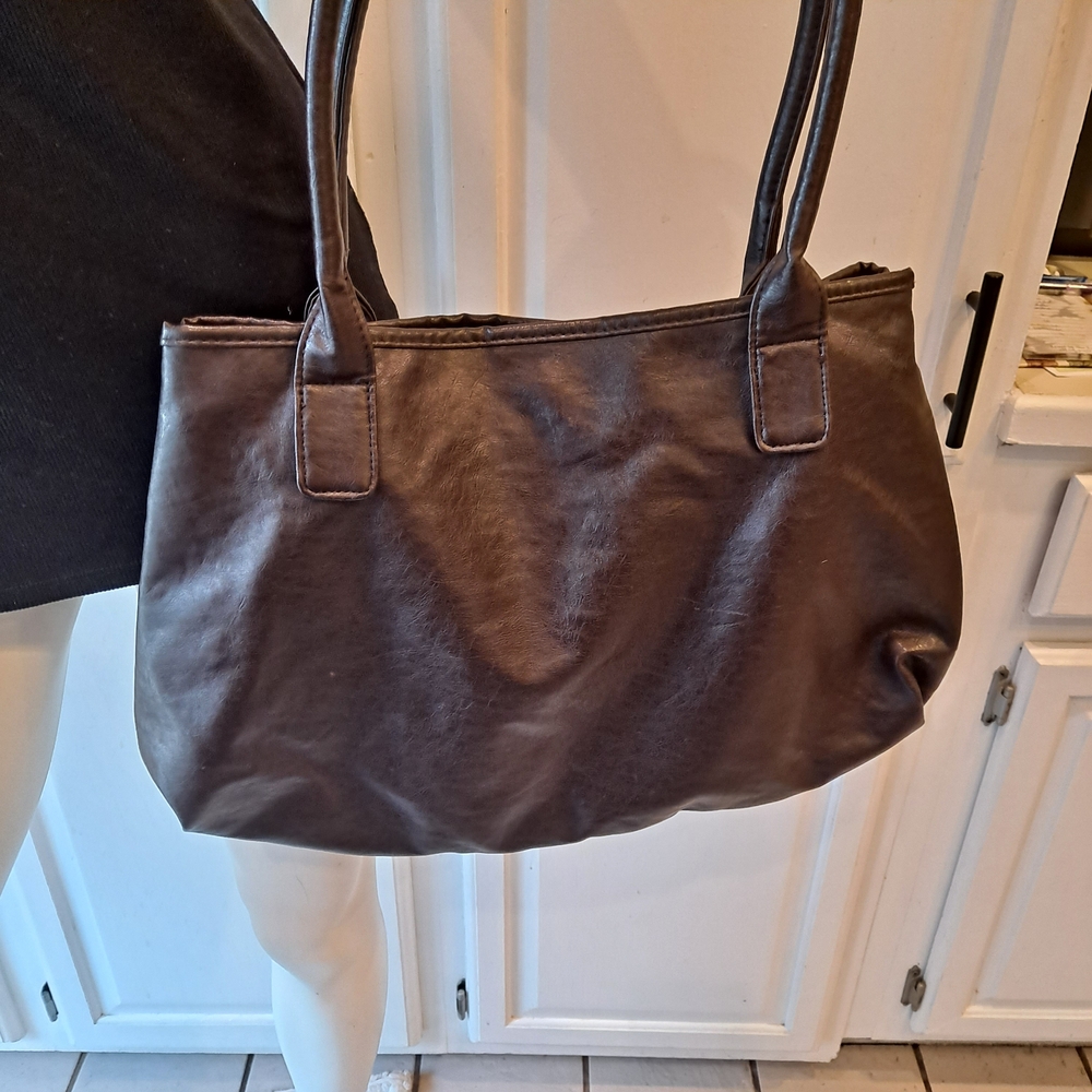 Elegant Multi-Color & Multi-Patterned Faux Leathe… - image 4